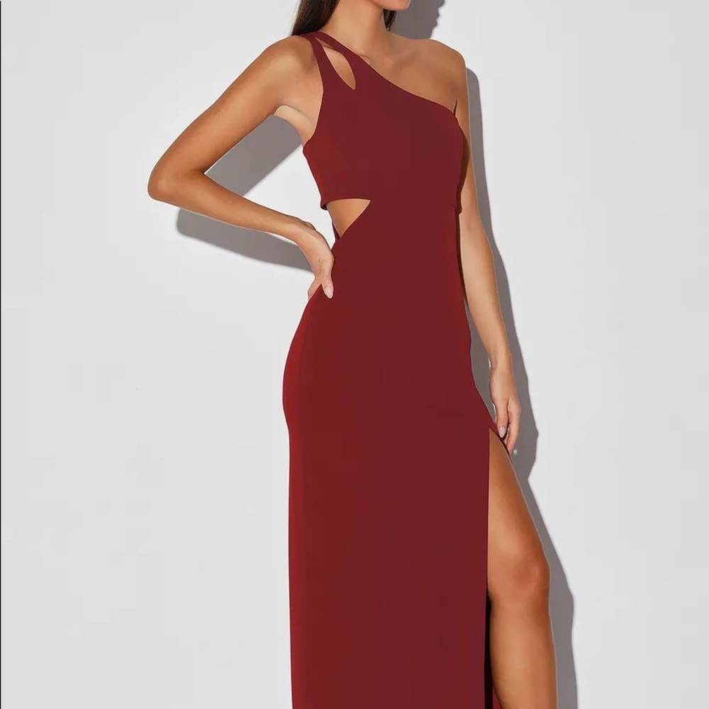 LULU’S PROM DRESS